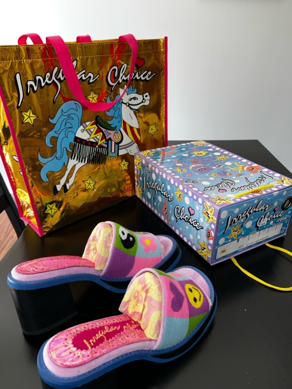 New Rare Irregular Choice “So Totally” Sandals